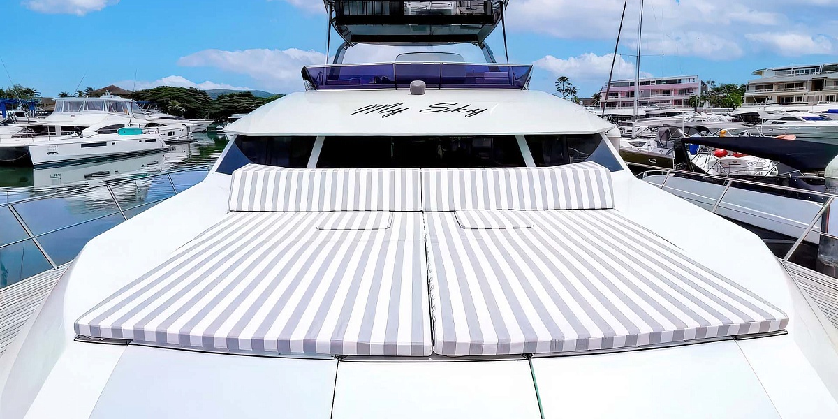 Аренда моторного катамарана Power 53 My Sky на Пхукете